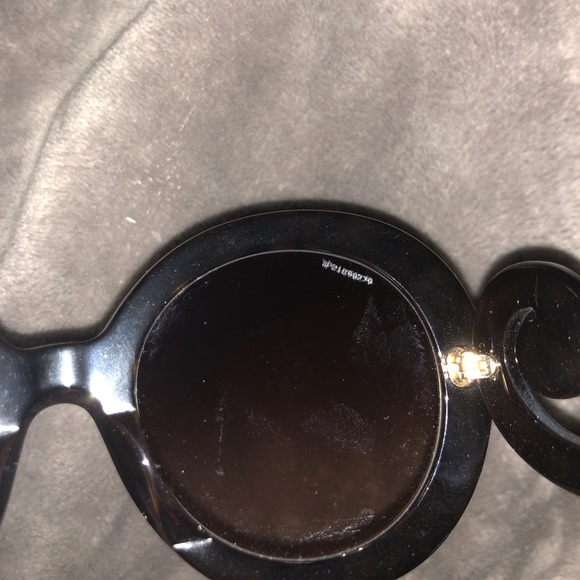 🔥🔥Prada SPR27N Sunglasses - Picture 8 of 8